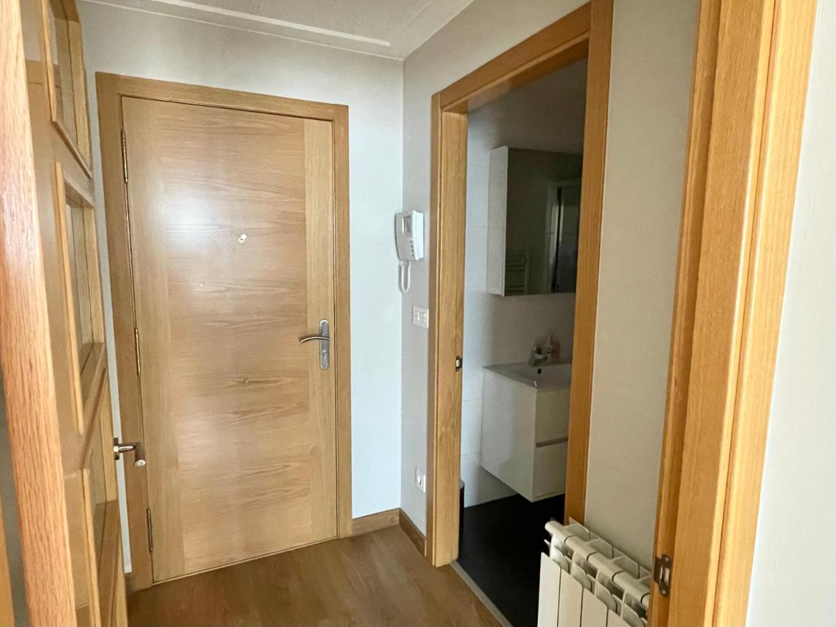 Estudio Centrico 1 Con Terraza Y Parking Privado Ourense Luaran gambar